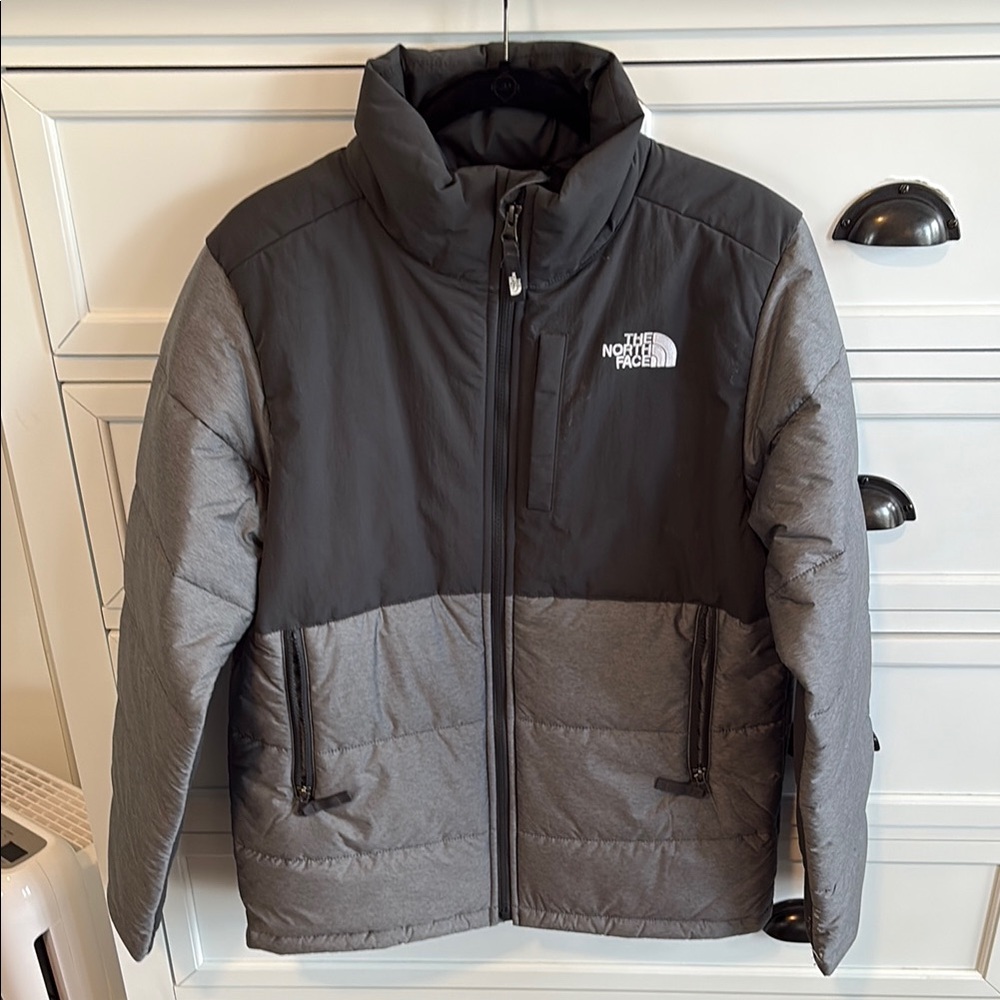 The North Face Boys’ Balanced Rock Insulated Jacket Size 18/20 XL Two Toned Grey - Picture 2 of 10